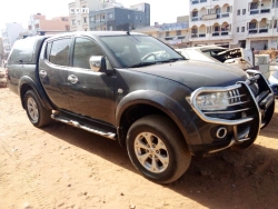 4X4 MITSUBISHI DOUBLE CABINE 2013