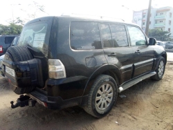 4x4 MITSUBISHI PAJERO 7PLACES