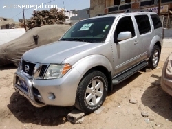 4X4 NISSAN PATHFINDER 7PLACES