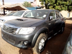 4X4 TOYOTA HILLUX DOUBLE CABINE VENANT