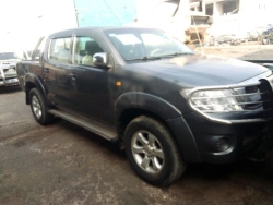 4X4 TOYOTA HILUX DOUBLE CABINE