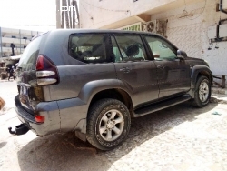 4x4 TOYOTA LAND CRUISER 5PLACES