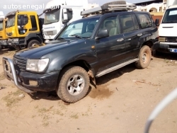 4x4 TOYOTA LAND CRUISER 9PLACES