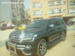 4X4 TOYOTA LAND CRUISER