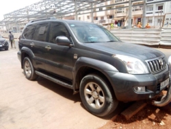 4X4 TOYOTA PRADO 7Places