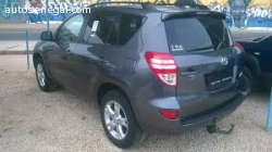 CHERCHE 4X4 TOYOTA RAV4 AUTOMATIQUE VENANT