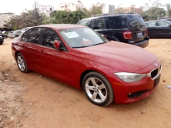 BMW 328i