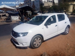 Dacia Sandero venant