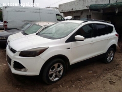 FORD ESCAPE SE VENANT