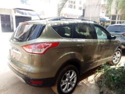 FORD ESCAPE SEL VENANT