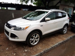 FORD ESCAPE VENANT TITANIUM