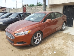 Ford Fusion venant