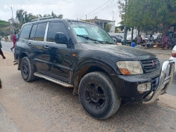 Mitsubishi Pajero 7 Places