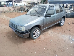 PEUGEOT 205