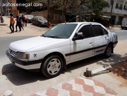 PEUGEOT 405