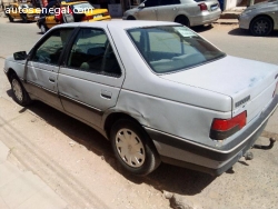 PEUGEOT 405