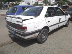 Peugeot 405