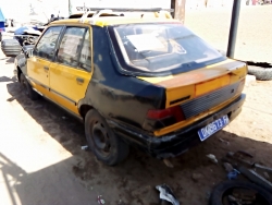 TAXI PEUGEOT 309