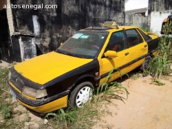 TAXI RENAULT 21