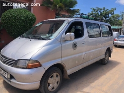 TOYOTA HIACE 12PLACES