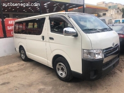 TOYOTA HIACE VENANT15PLACES