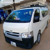 Toyota hiache venant