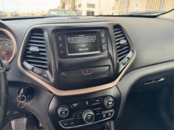 4X4 Jeep Grand Cherokee venant