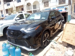 4X4 TOYOTA HIGHLANDER VENANT 2022