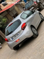 Peugeot 208 VENANT 2/17